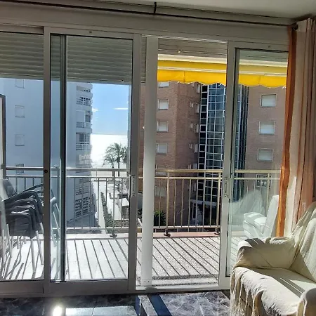 1 Linea De Playa + Parking! Salou
