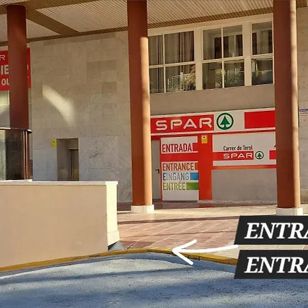 1 Linea De Playa + Parking! Salou