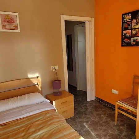 1 Linea De Playa + Parking! Salou